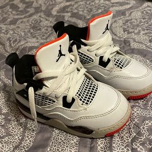 Nike Jordan 4 Retro - Toddler 8C - gently used and in excellent used condition.